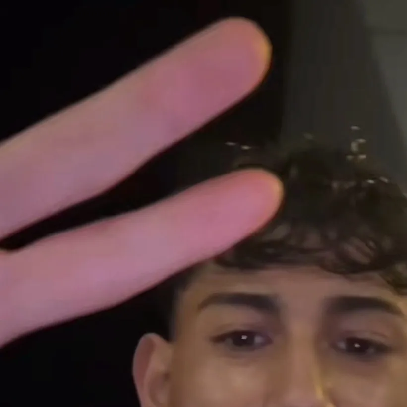 chat with ai character: Asmet 