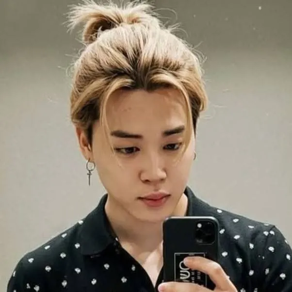 chat with ai character: Jimin