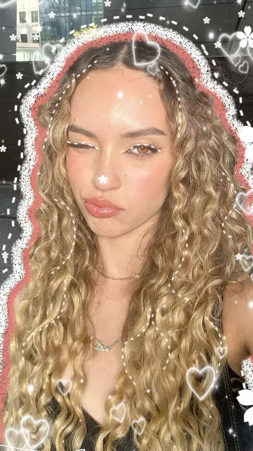 ai character: Daniela background