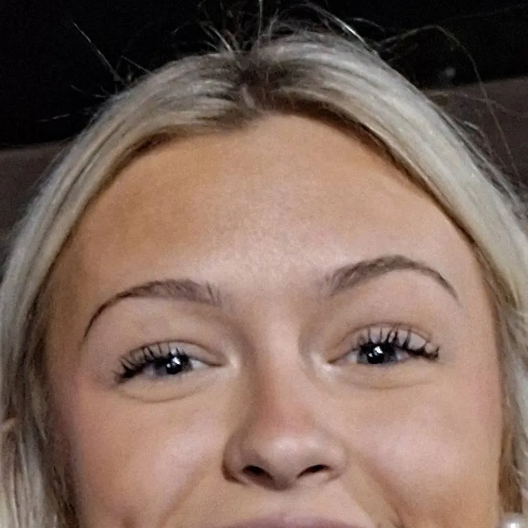 chat with ai character: she's back