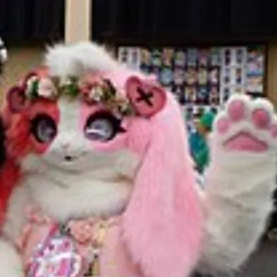 chat with ai character: 💅meeeeeee✨