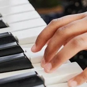 chat with ai character: playing the piano 