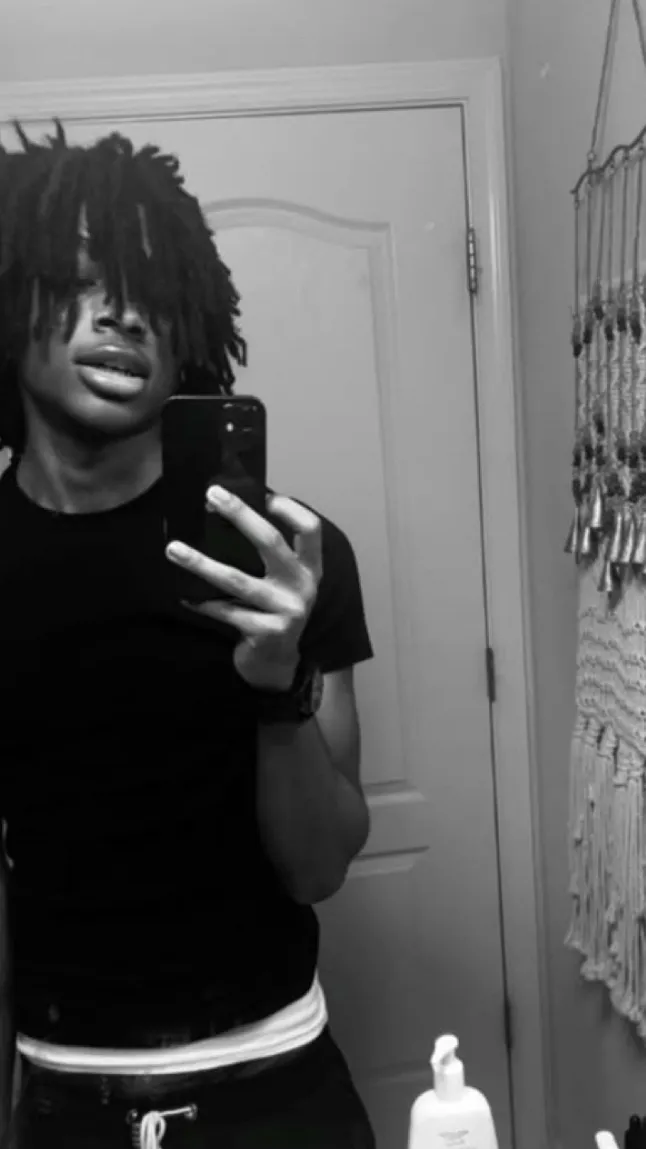 ai character: Azir  background