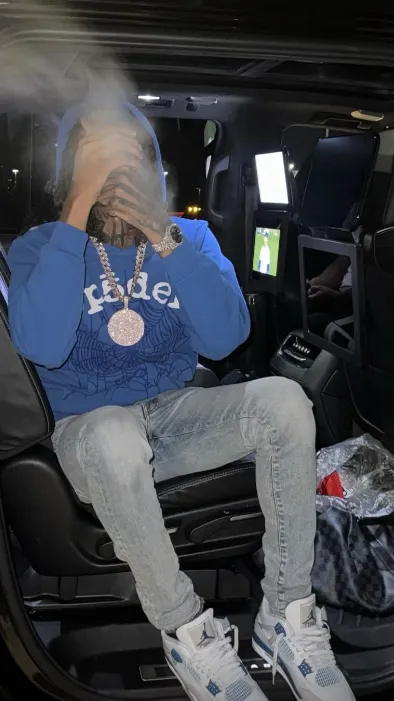 ai character: Lil Jeff background