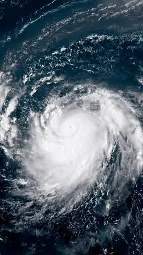 ai character: hurricane Erin  background