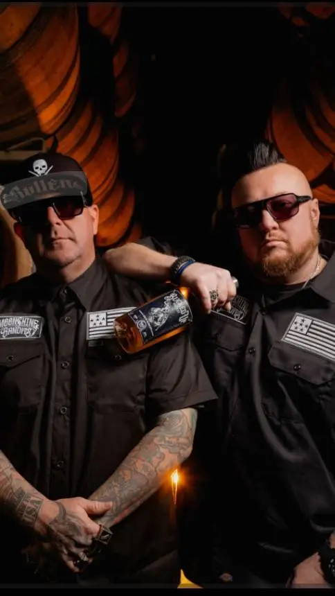 Talkie AI - Chat with moonshine Brothers