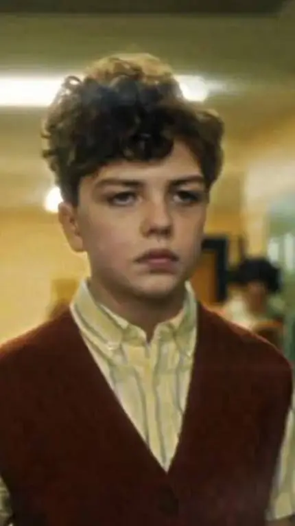 ai character: Teddy uris 🧸 background