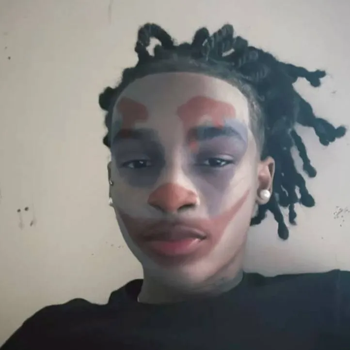 chat with ai character: jaymar