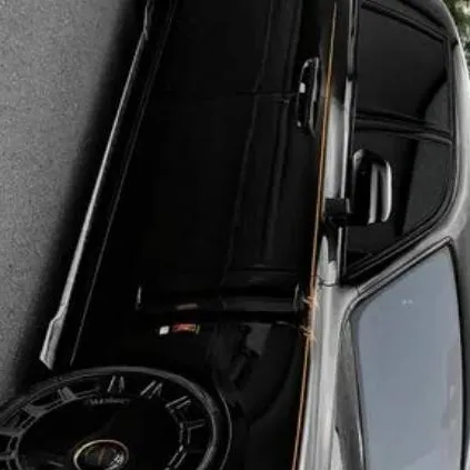 chat with ai character: Rolls Royce 