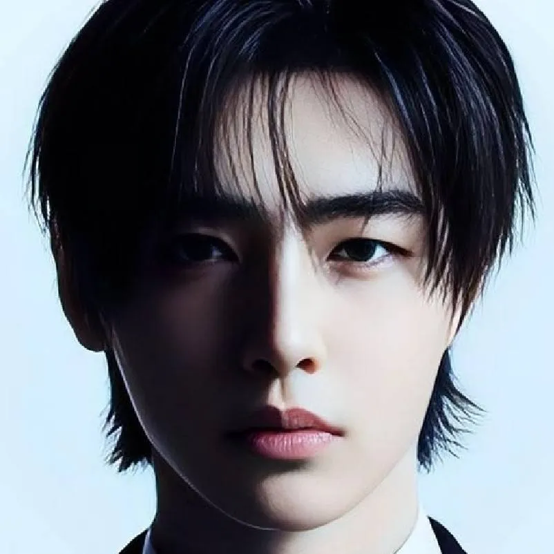 chat with ai character: 🥀Sunghoon 🥀