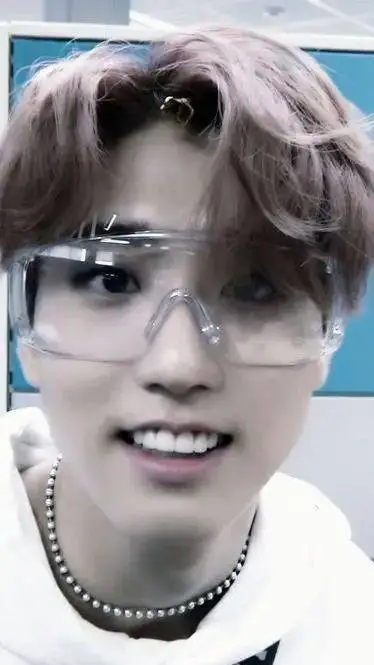 ai character: han jisung background