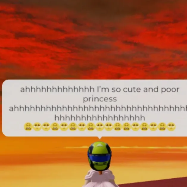 chat with ai character: Дв 🫵гигант 