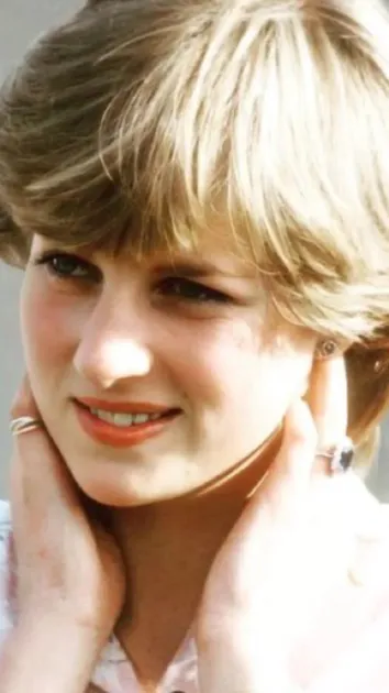 Talkie AI - Chat with Princess diana