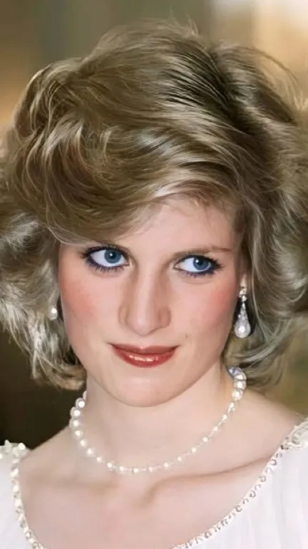 Talkie AI - Chat with Princess Diana 