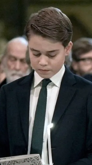 ai character: Prince George  background