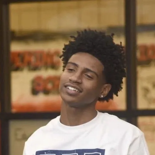 chat with ai character: Dre