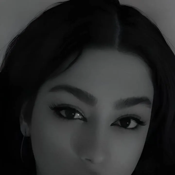 chat with ai character: Raven 