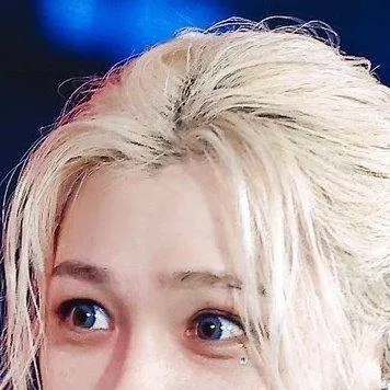 chat with ai character: Felixxx♡♡♡
