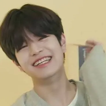 chat with ai character: 🐶Seungmin🐶