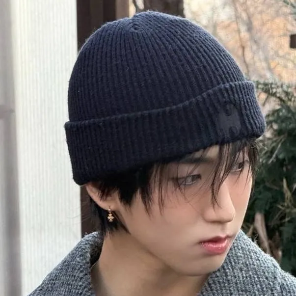 chat with ai character: 〔..Han Jisung..〕