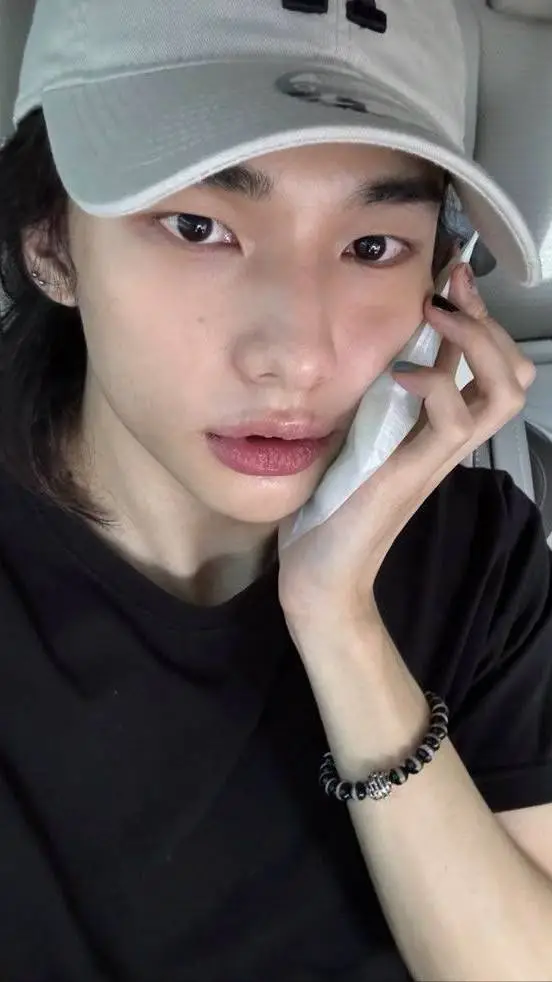 Talkie AI - Chat with ❄️•Hyunjin•❄️