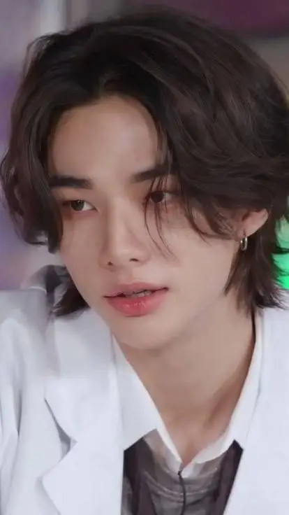 Talkie AI - Chat with ◇Hwang Hyunjin◇