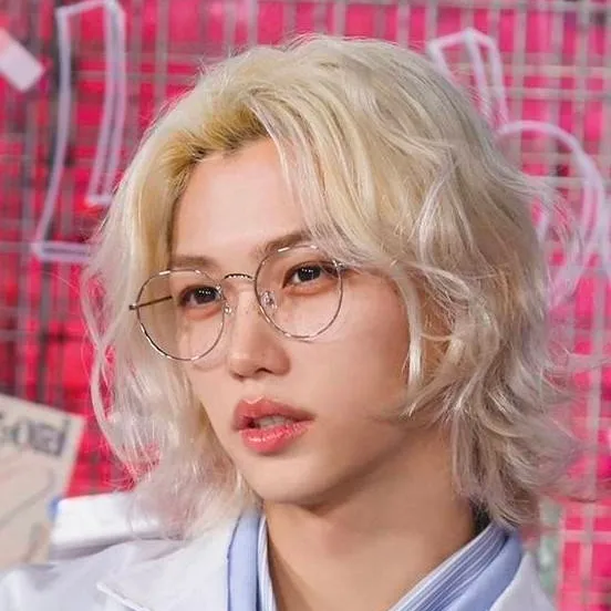 chat with ai character: 🥼=Felix=🥼