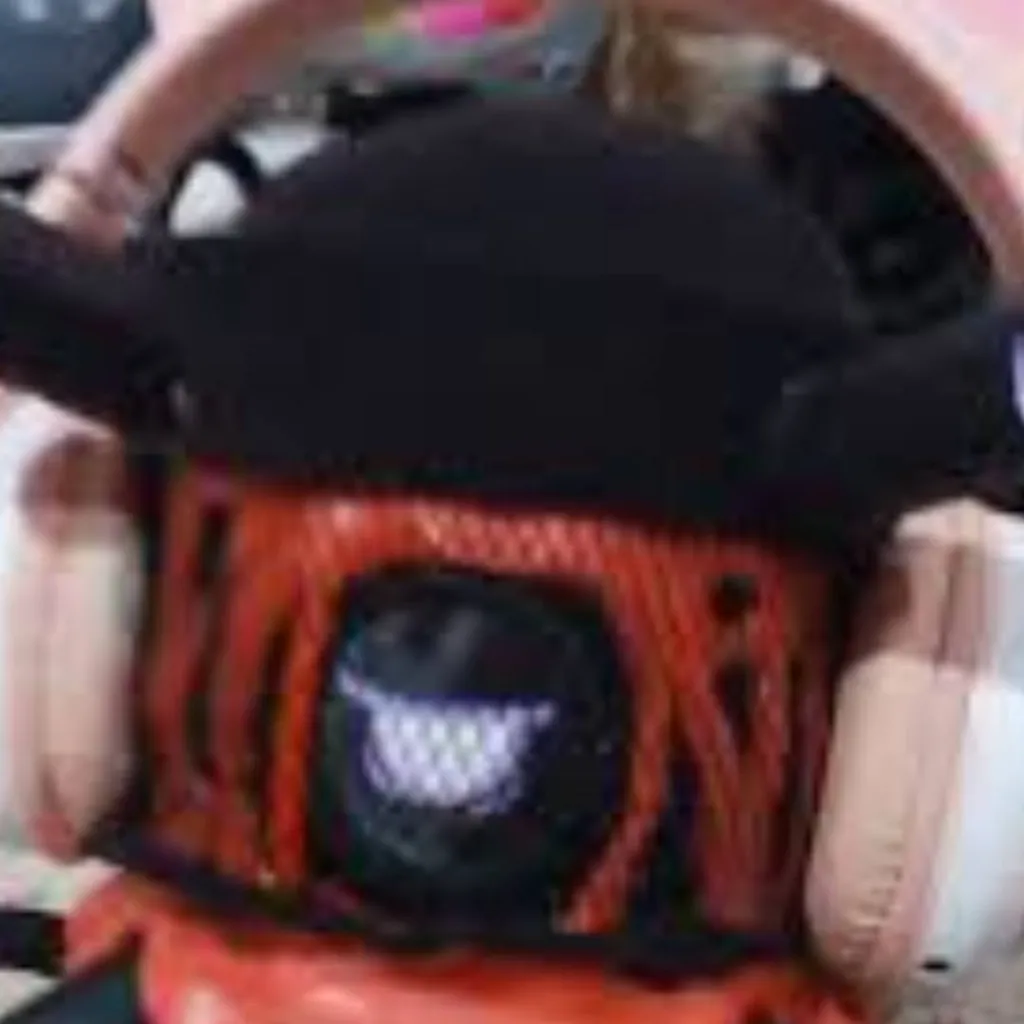 chat with ai character: Nori doorman(core)