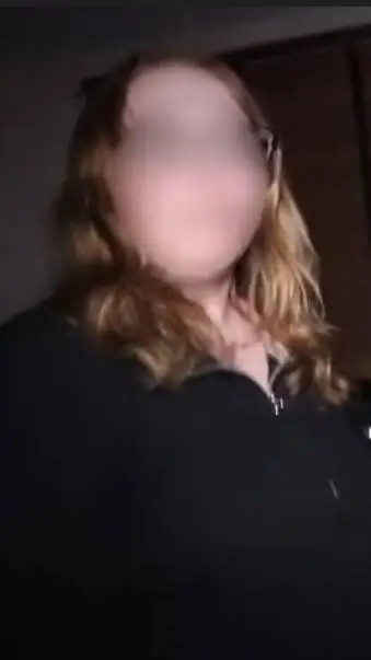 ai character: Burns  background