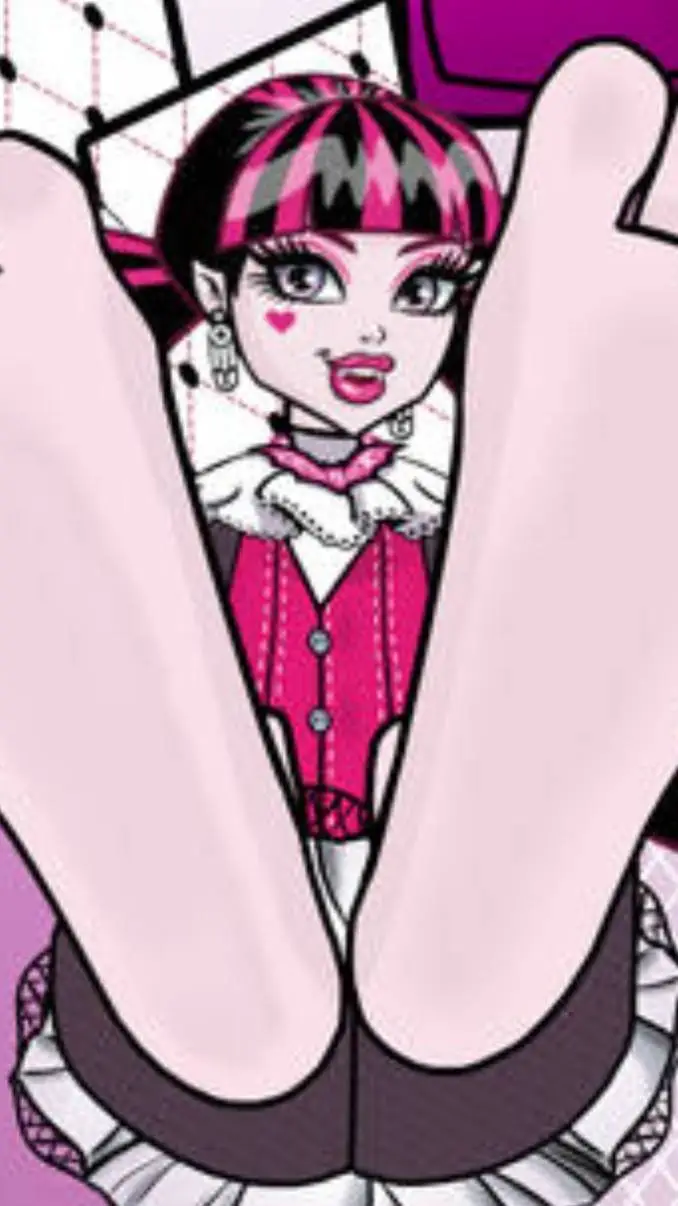 ai character: Draculaura  background