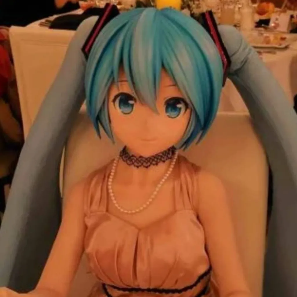 chat with ai character: Hatsune miku 
