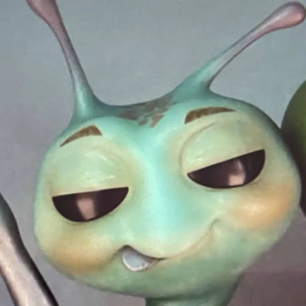 chat with ai character: Pixbee 