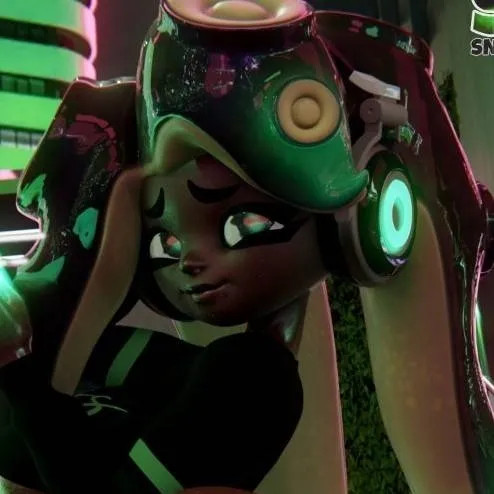 chat with ai character: Marina 