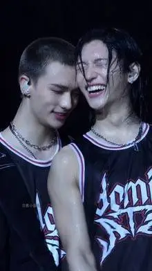 ai character: hyunlix background