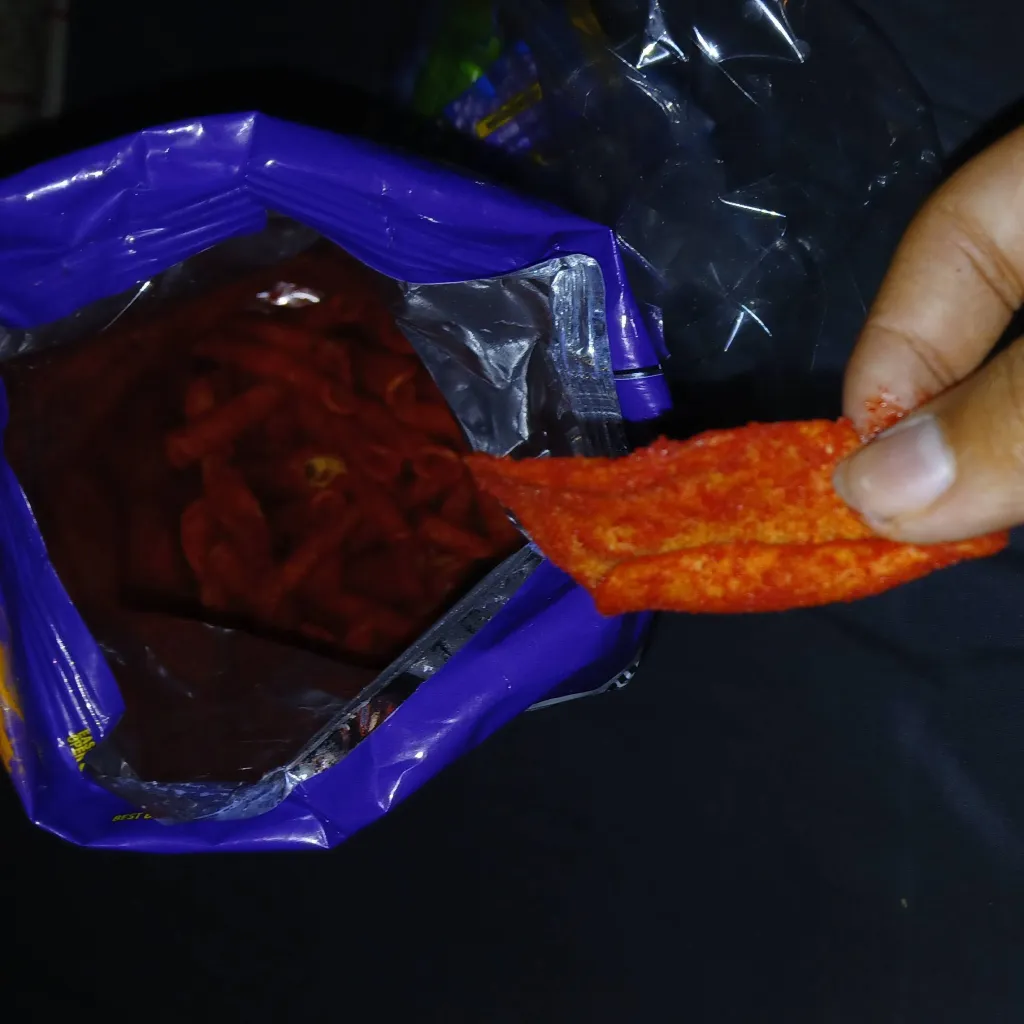 chat with ai character: TAKIS FUEGO CHIP 🌶