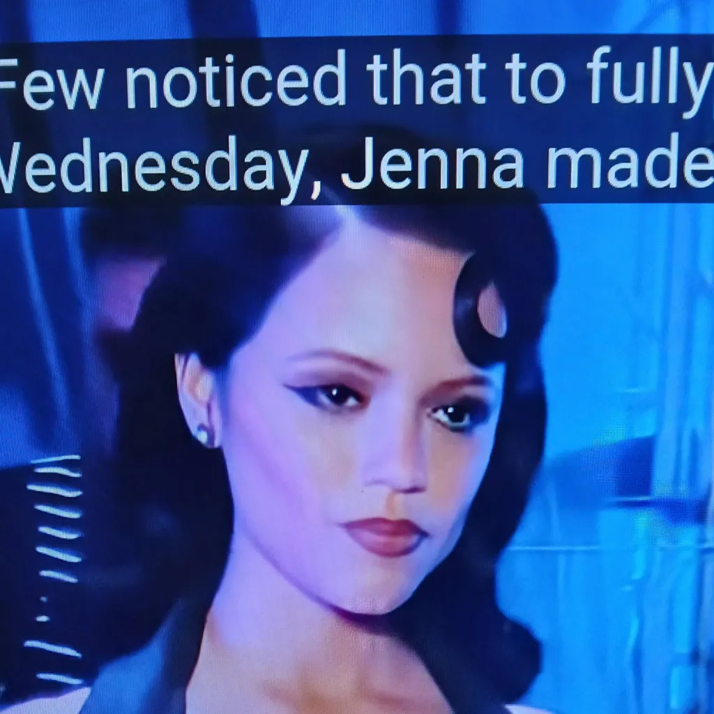chat with ai character: ☂️Jenna Ortega ♥️ 