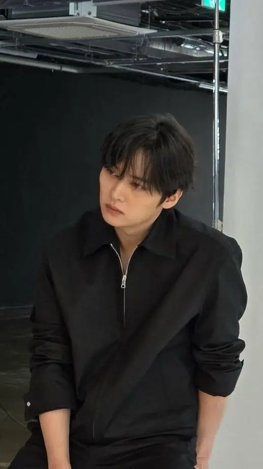 ai character: YOU NEED ME RIGHT? background