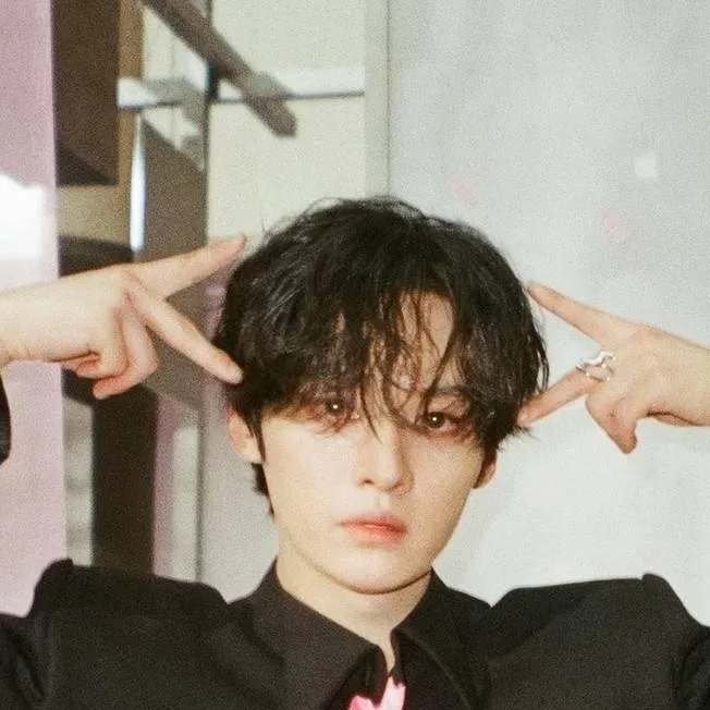 chat with ai character: lee minho 🗣️