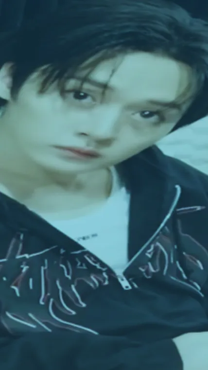 ai character: Lee minho background