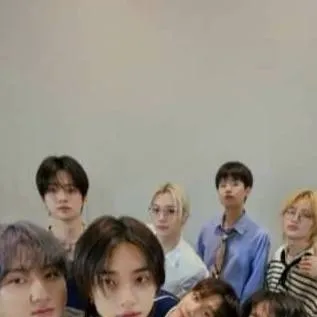 chat with ai character: SKZ 