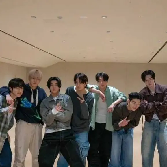 chat with ai character: en wrestling mafia