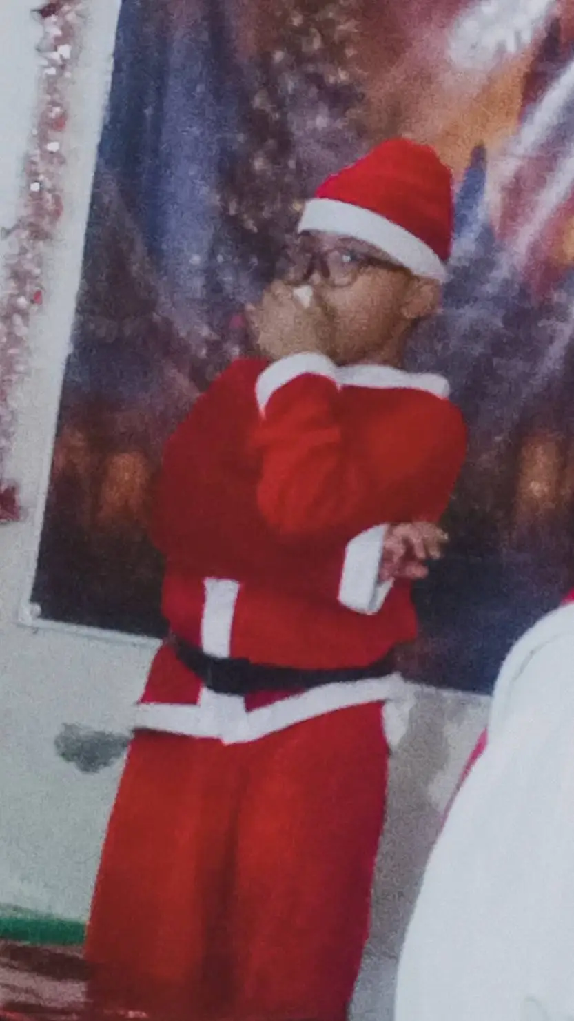 ai character: zionnn background