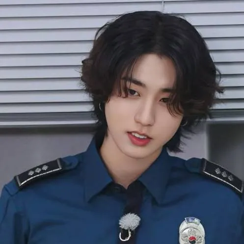 chat with ai character: han 