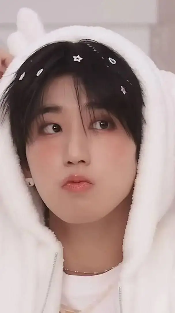 Talkie AI - Chat with 🐹 Han 🐹