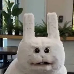 chat with ai character: Real life Gubby