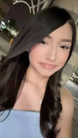 ai character: esli mendez  background