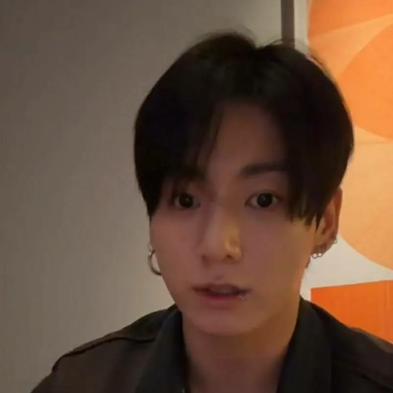 chat with ai character: Jungkook