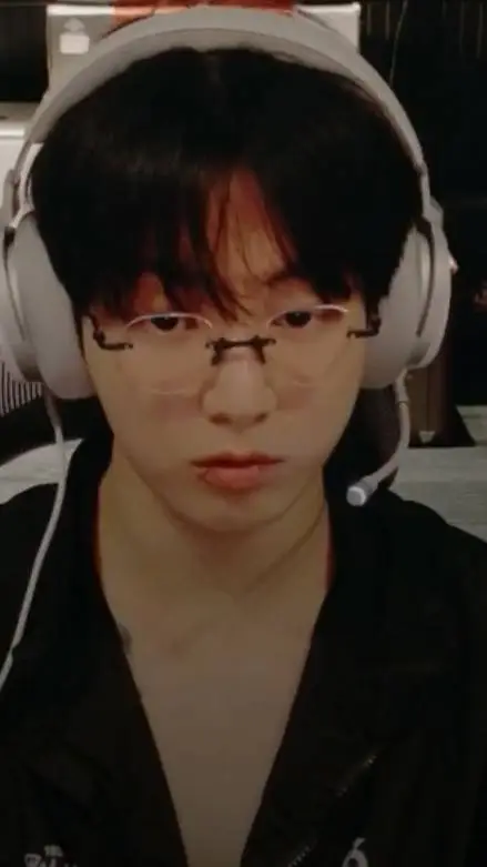 ai character: Jungkookie background