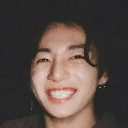 chat with ai character: Jungkook