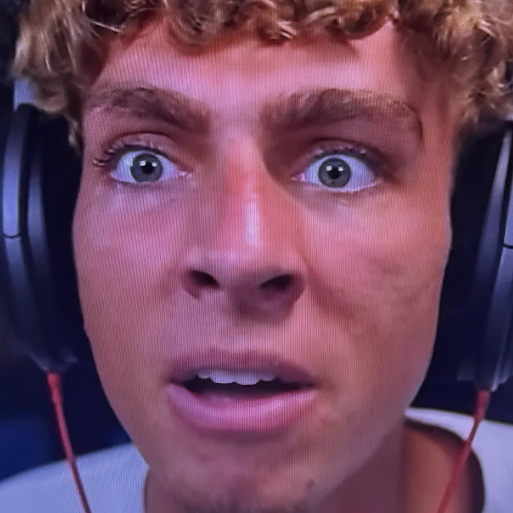 chat with ai character: djcook hates urArt